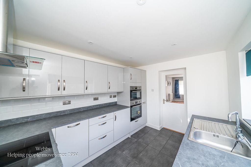 Additional image 6 of 2 bed semi-detached bungalow for salePark Lane, Great Wyrley, Walsall WS6