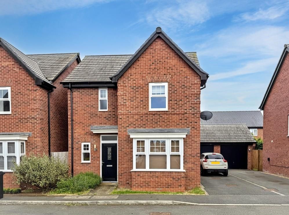 3 bed detached house for saleSouthwell Way, Uppingham LE15