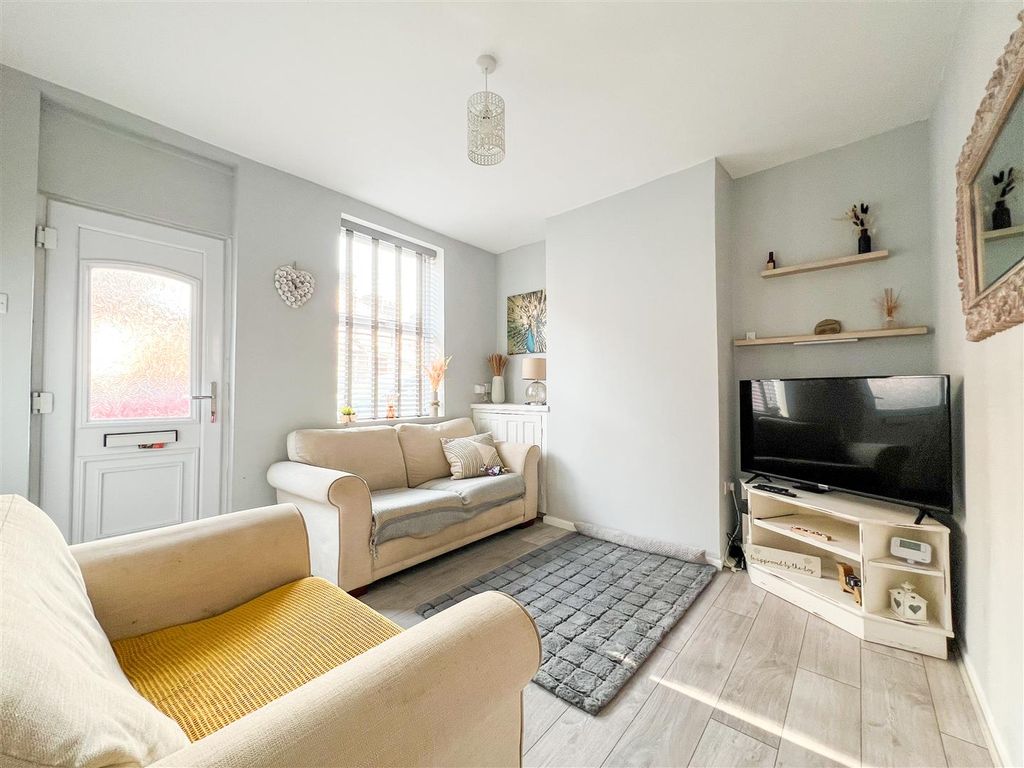 Additional image 5 of 3 bed terraced house for saleWestwood Grove, Leek ST13