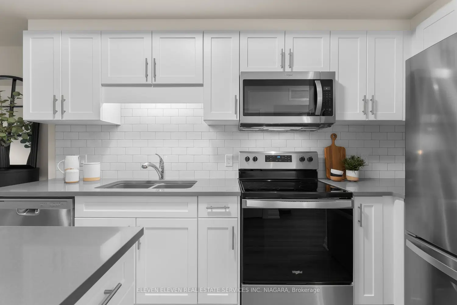 118 Summersides Boulevard 402 photo 2