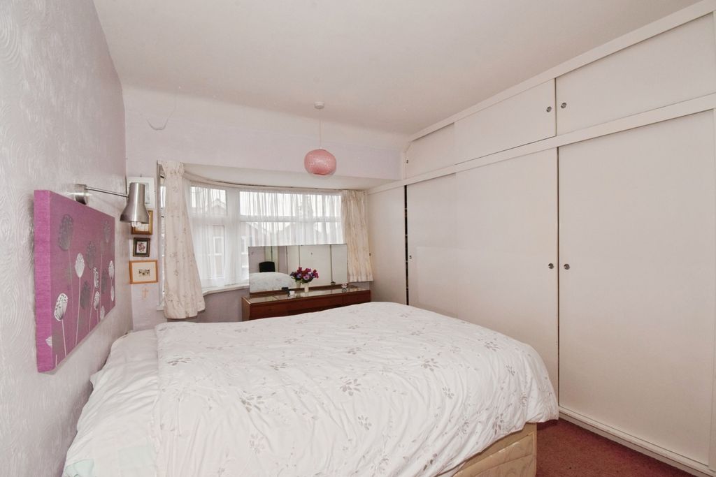 Additional image 9 of 3 bed semi-detached house for saleHighgate Avenue, Birstall, Leicester, Leicestershire LE4