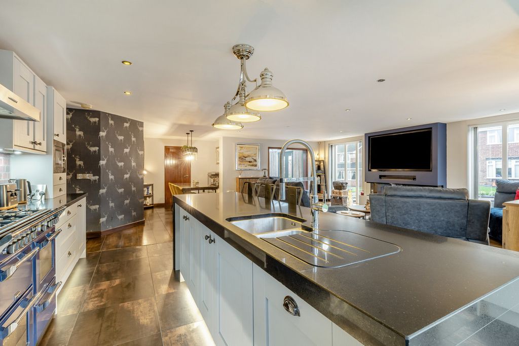 5 bed detached house for saleWoodland Views Marchington Uttoxeter, Staffordshire ST14