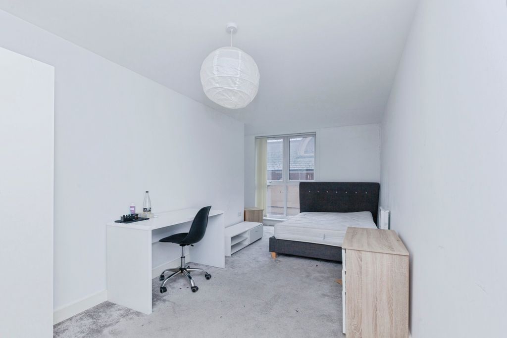 Additional image 8 of 2 bed flat for saleCharles Street, Leicester, Leicestershire LE1