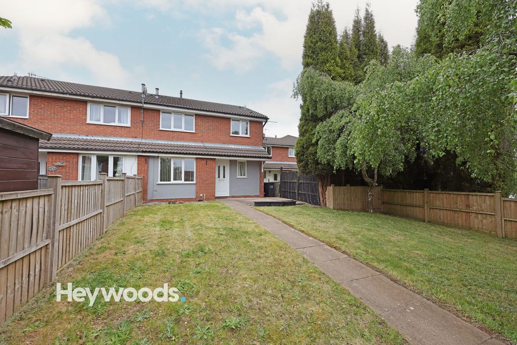 2 bed terraced house for saleWinterside Close, Waterhayes, Newcastle-Under-Lyme ST5