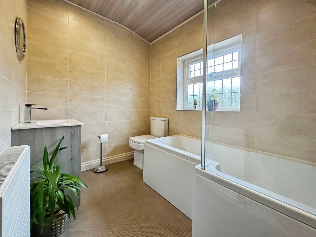 Additional image 15 of 3 bed terraced house for saleCastlecroft Avenue, Castlecroft, Wolverhampton WV3