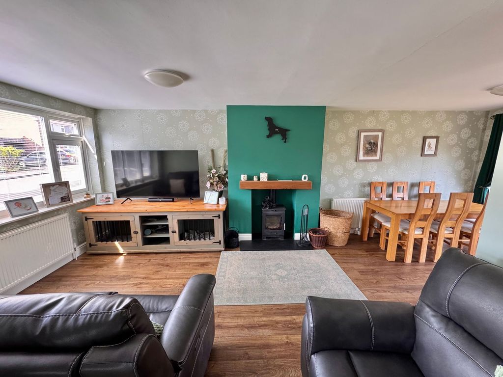Additional image 4 of 3 bed semi-detached house for saleLaburnum Avenue, Newbold Verdon LE9