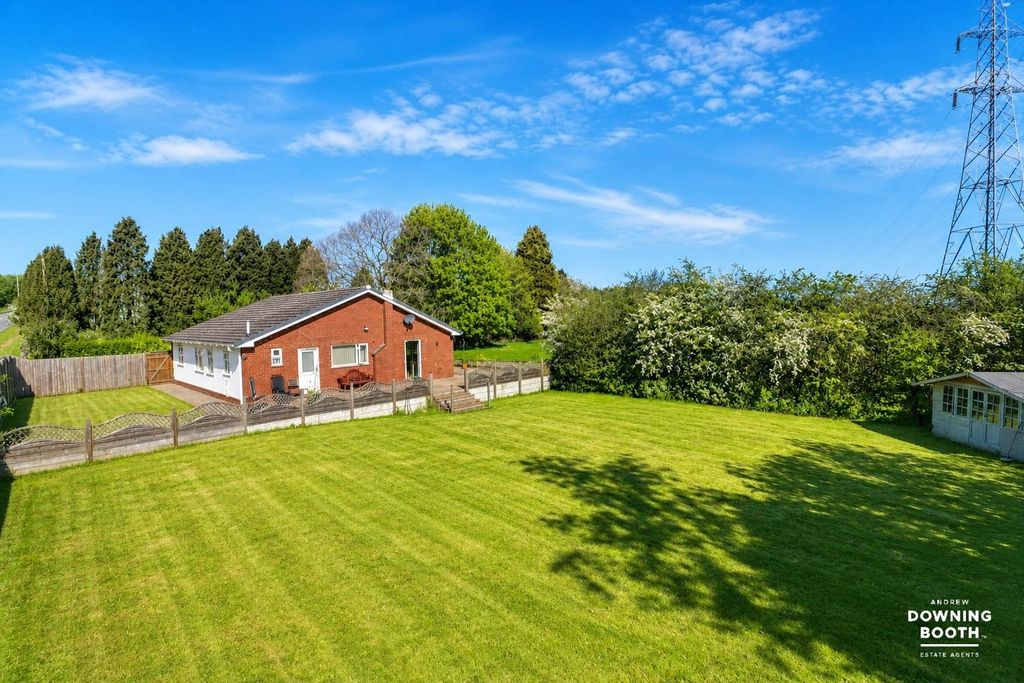3 bed detached house for saleThe Bungalow, Bradley Lakes, Longdon WS15
