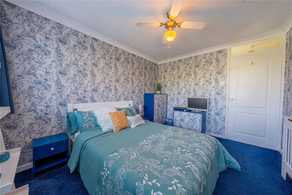 Additional image 17 of 3 bed semi-detached house for saleGoldsborough, Wilnecote, Tamworth, Staffordshire B77