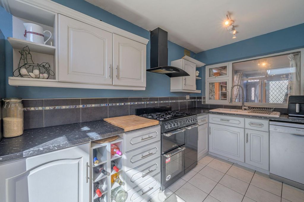 Additional image 5 of 4 bed property for saleSandringham Road, Wombourne, Wolverhampton WV5