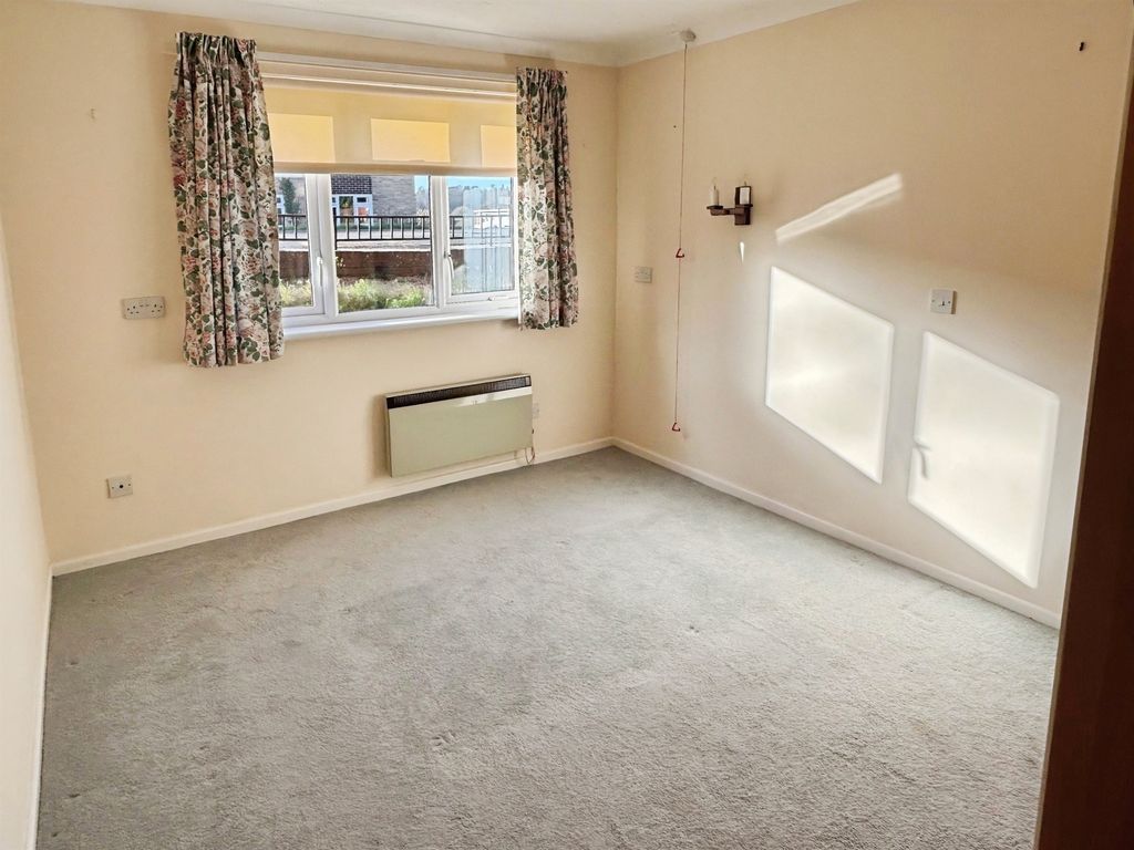 Additional image 8 of 2 bed flat for saleStratford Road, Salisbury SP1