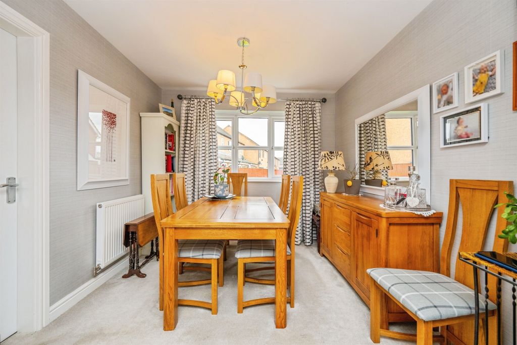 Additional image 6 of 4 bed detached house for saleTamworth Road, Two Gates, Tamworth B77