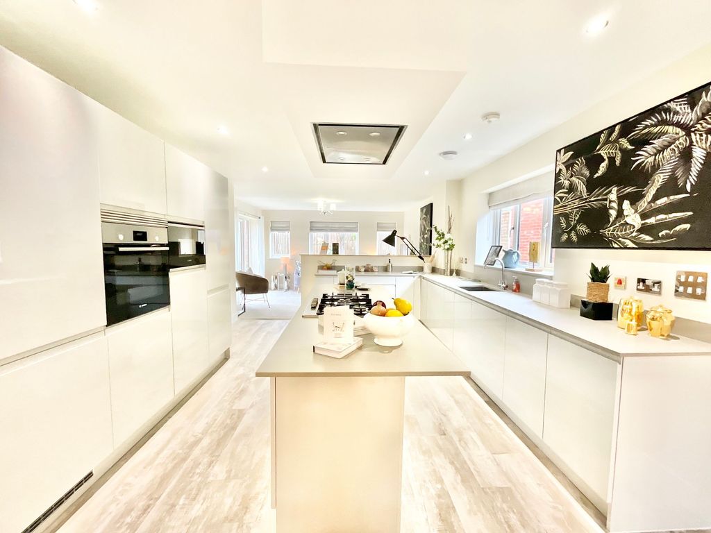 5 bed detached house for salePlot 16 Alverton View, Alton ST10 photo 3