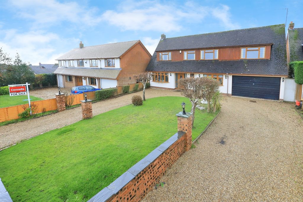 6 bed detached house for saleOld Coach Road, Bishops Wood, Stafford ST19