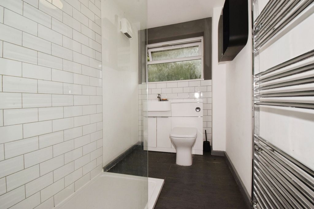 Additional image 11 of 4 bed semi-detached house for saleLamport Close, Wigston, Leicestershire LE18