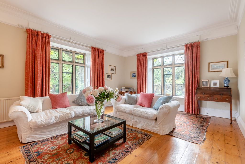 8 bed detached house for saleMilston, Durrington, Salisbury SP4 photo 5