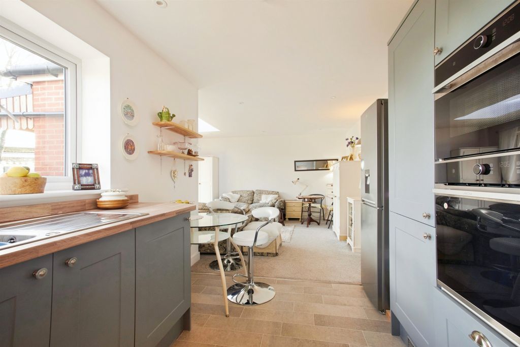 Additional image 13 of 3 bed bungalow for salePorton Road, Amesbury, Salisbury SP4