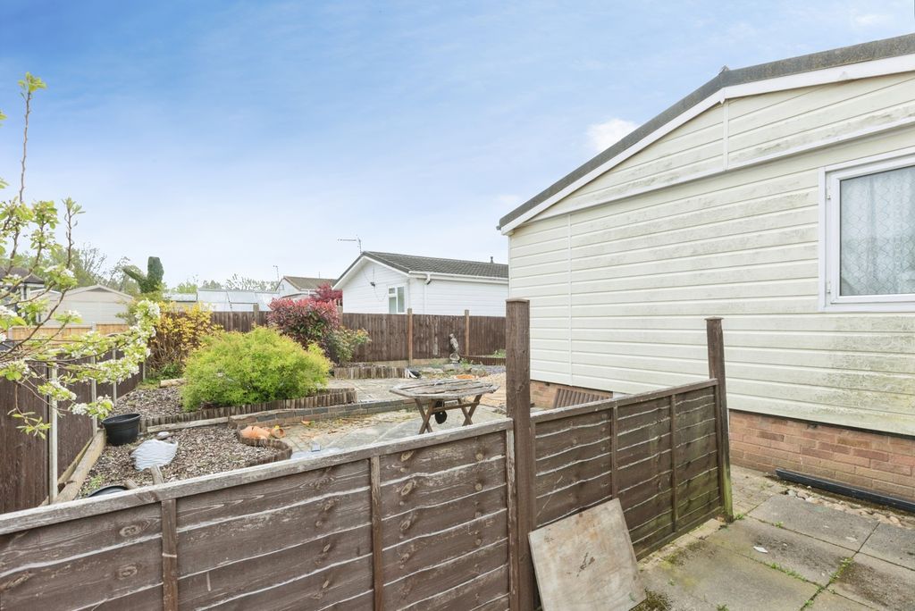 Additional image 17 of 2 bed property for saleSpringfield Park, Wykin Road, Hinckley, Leicestershire LE10