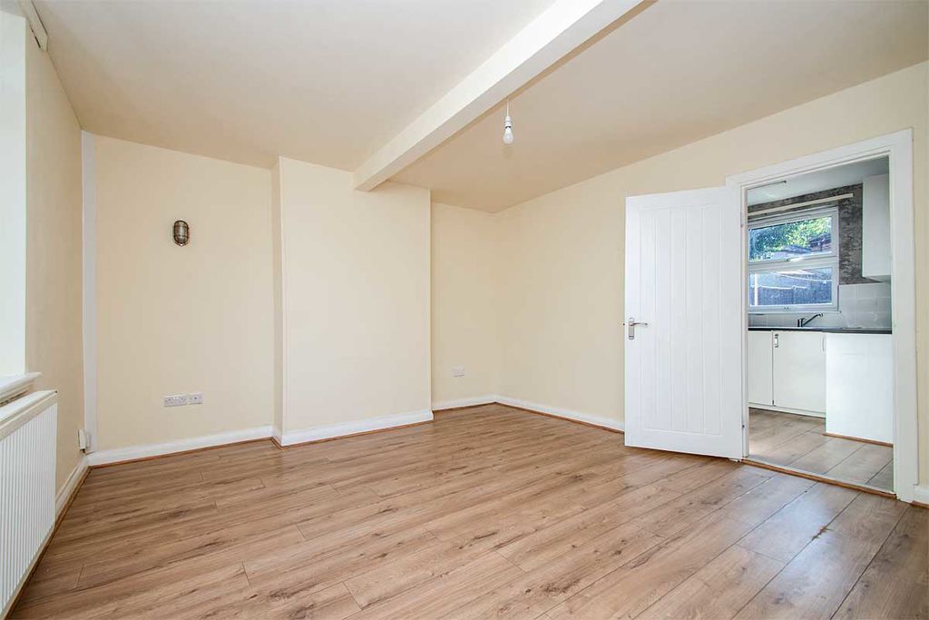 Additional image 2 of 3 bed semi-detached house for saleLeedham Avenue, Amington, Tamworth B77