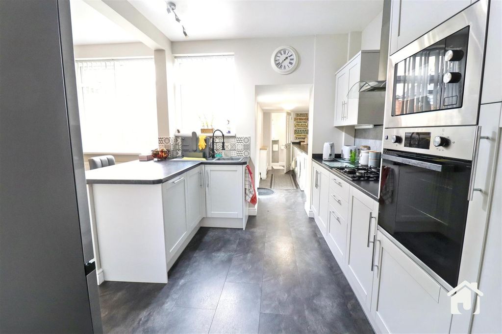 Additional image 5 of 3 bed semi-detached house for saleFalconer Crescent, New Parks, Leicester LE3