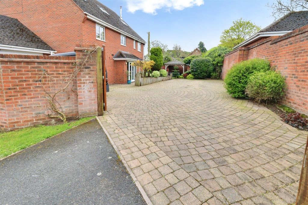 Additional image 25 of 5 bed detached house for saleThe Meadows, Wrinehill, Crewe CW3