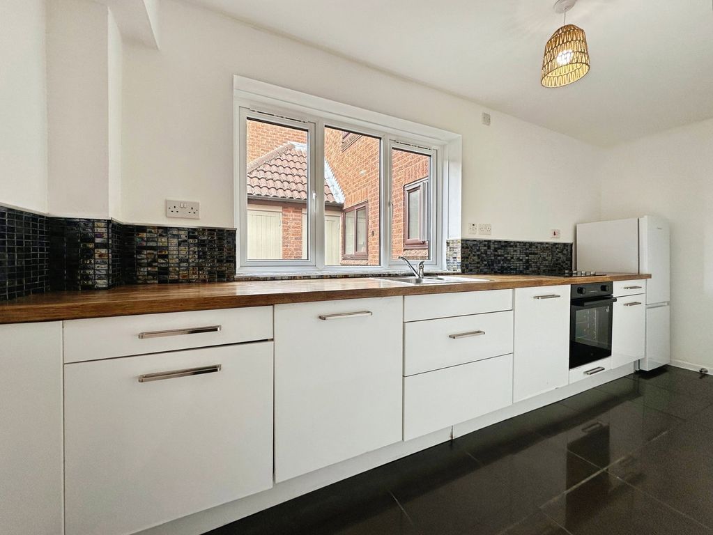 Additional image 11 of 2 bed maisonette for saleWillowdale Grange, Tettenhall, Wolverhampton WV6