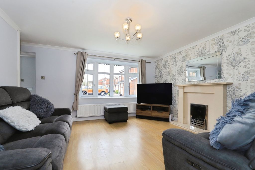 Additional image 2 of 5 bed detached house for saleRaglan Avenue, Perton Wolverhampton, Staffordshire WV6