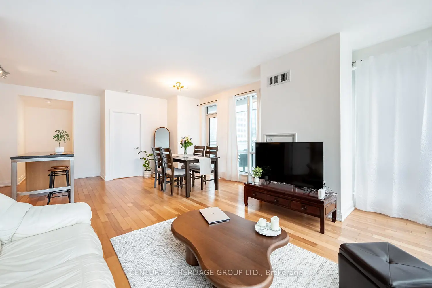 Additional image 8 of 80 John Street 2303
