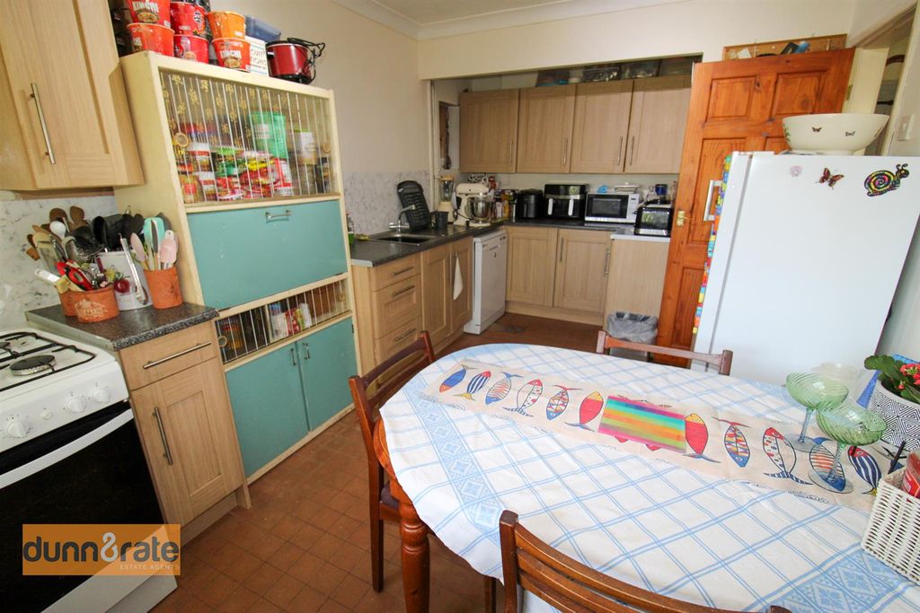 Additional image 5 of 3 bed semi-detached house for saleTurnhurst Road, Packmoor, Stoke-On-Trent ST7