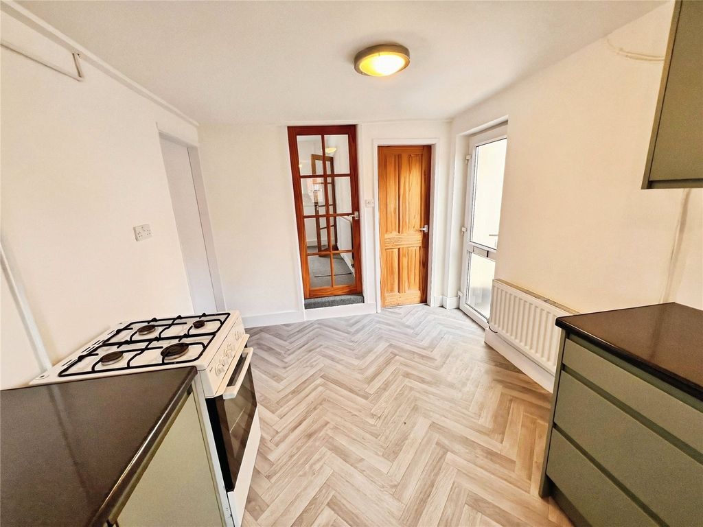 Additional image 5 of 3 bed semi-detached house for saleRosliston Road, Burton-On-Trent, Staffordshire DE15