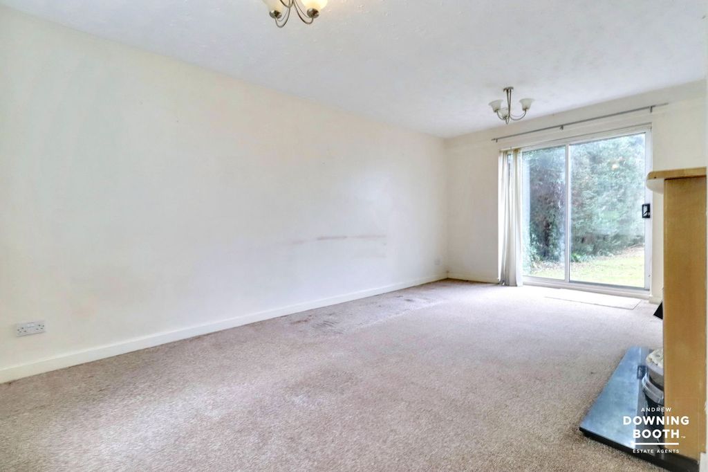 Additional image 9 of 3 bed semi-detached house for saleBroom Covert Road, Lichfield WS14