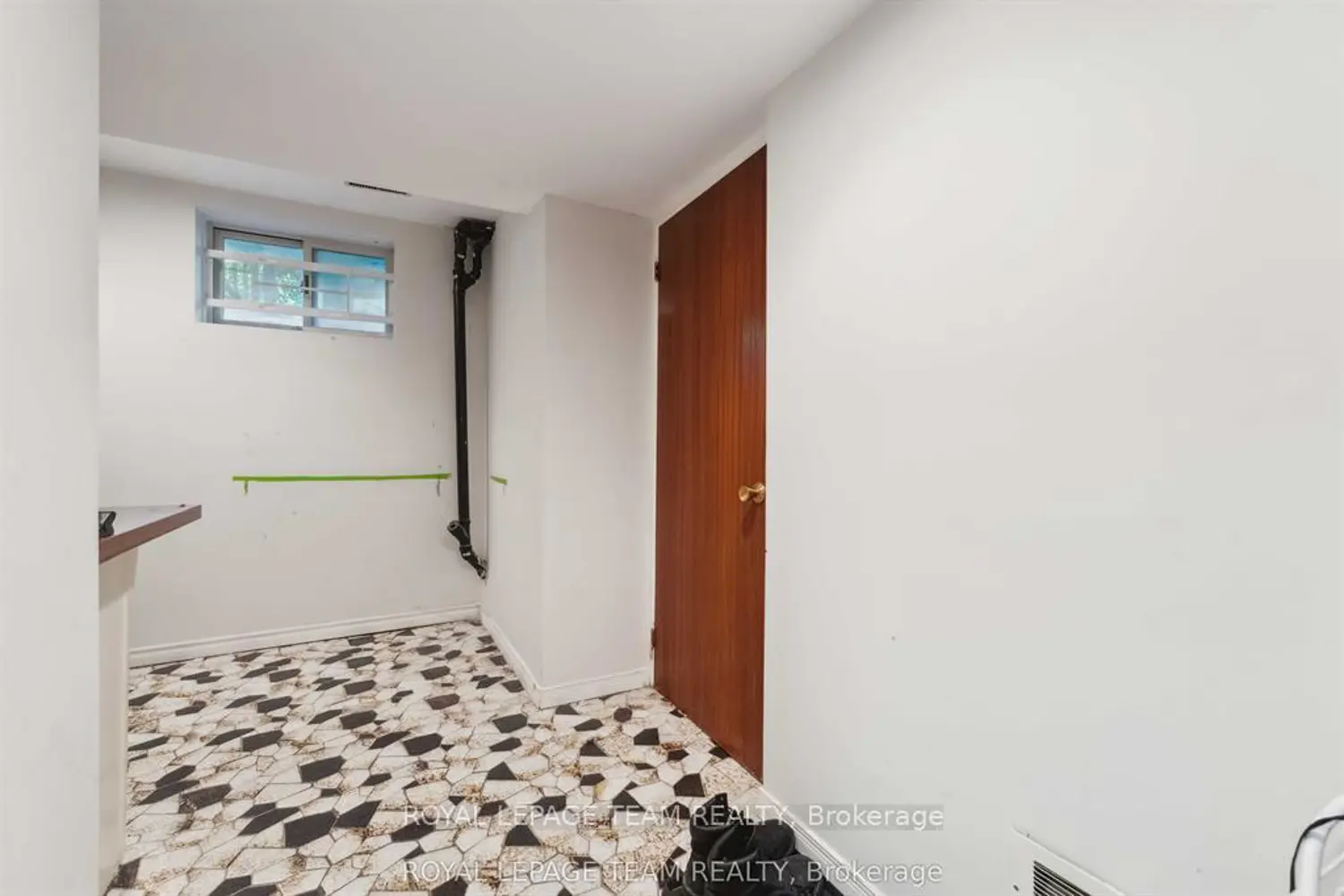Additional image 12 of 2353 Georgina Drive