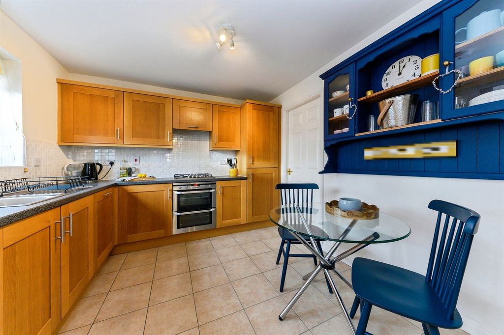 Additional image 3 of 5 bed detached house for saleLaughton Drive, Stamford PE9