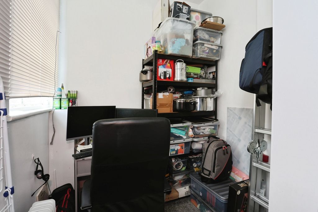 Additional image 11 of 2 bed flat for saleGrosvenor Gate, Leicester, Leicestershire LE5