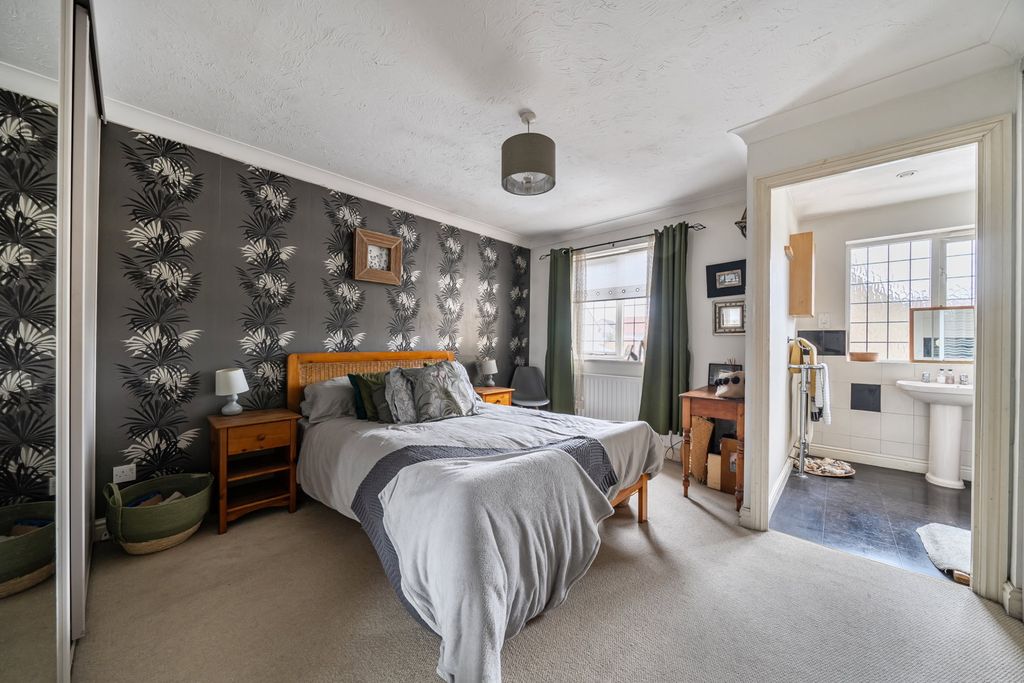 Additional image 10 of 4 bed detached house for saleRiverside Drive, Monkton Park, Chippenham SN15