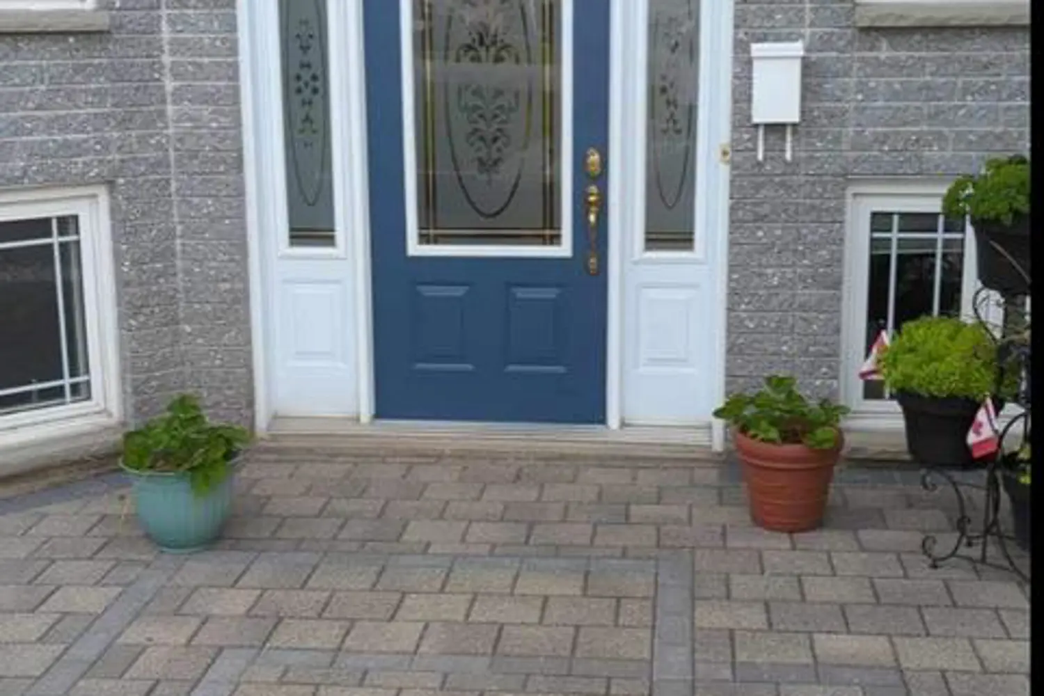 6 Gagnon Court