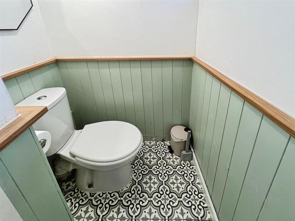 Additional image 7 of 3 bed property for saleKnype Way, Bradwell Newcastle Under Lyme, Staffordshire ST5