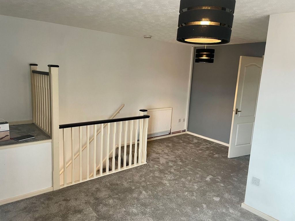 1 bed flat for salePerle Brook, Eccleshall ST21 photo 3