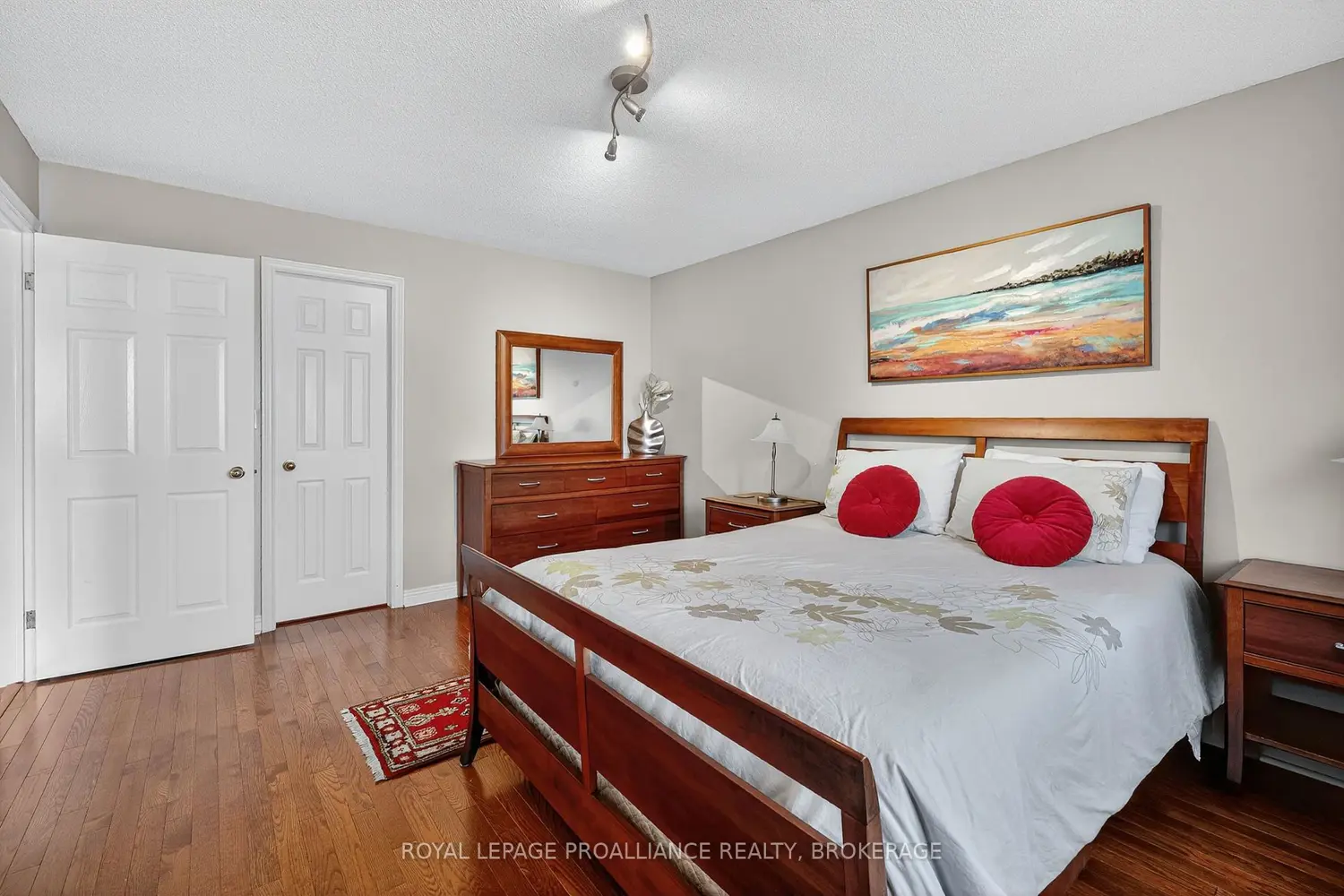 Additional image 9 of 1098 Caitlin Crescent