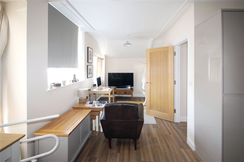 Additional image 3 of 1 bed flat for saleApsley House, 50 High Street, Royal Wootton Bassett SN4