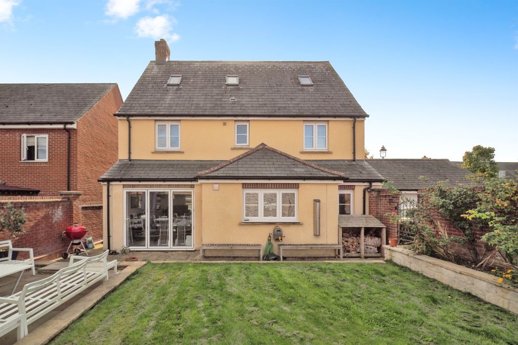 Additional image 2 of 5 bed detached house for saleHolloway Close, Amesbury, Salisbury SP4