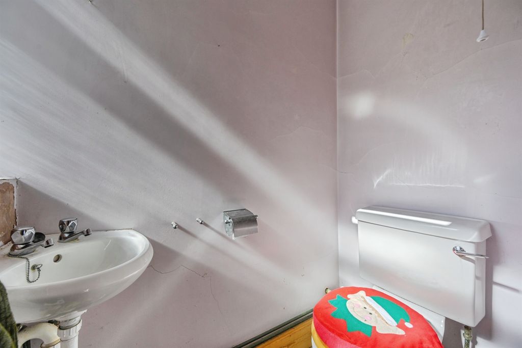 Additional image 9 of 2 bed terraced house for saleStone Road, Uttoxeter ST14
