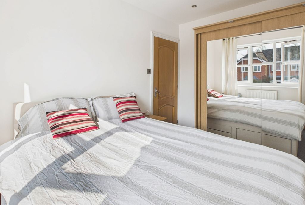 Additional image 20 of 4 bed semi-detached house for saleSuffolk Way, Fazeley, Tamworth B78
