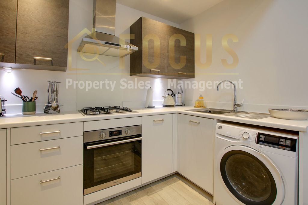 Additional image 7 of 1 bed flat for saleElms Road, Leicester LE2