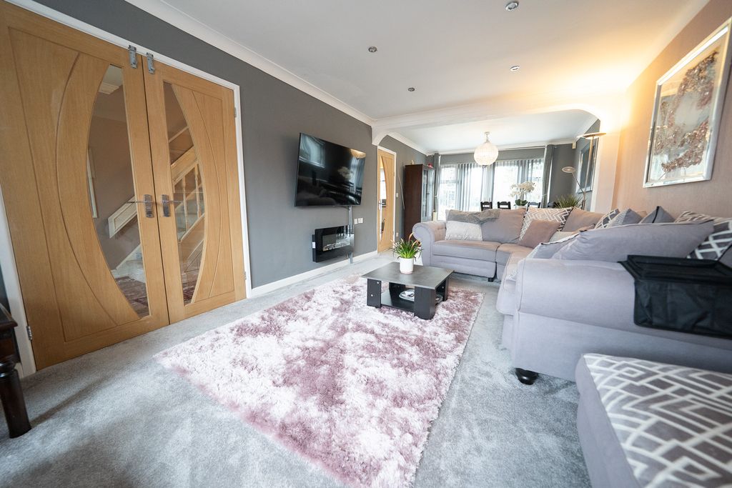 Additional image 3 of 3 bed detached house for saleThe Osiers, Braunstone, Leicester, Leicestershire LE3