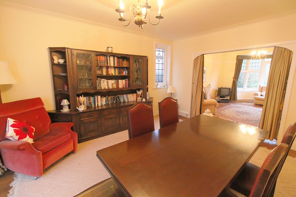 Additional image 5 of 4 bed detached house for saleLondon Road, Stoneygate, Leicester LE2