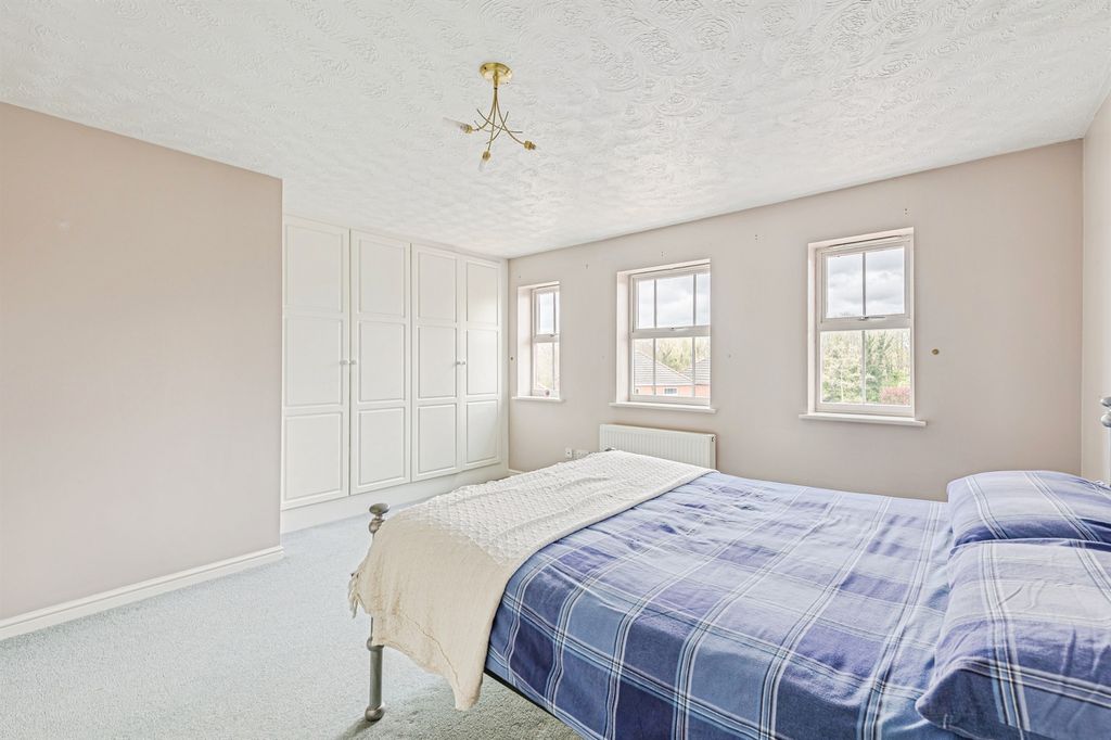 Additional image 9 of 4 bed detached house for saleOrkney Drive, Wilnecote, Tamworth B77