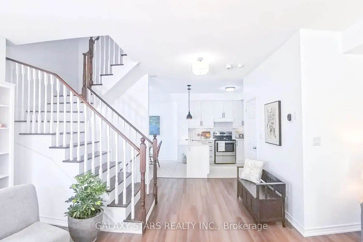 Additional image 5 of 1050 Elton Way 8