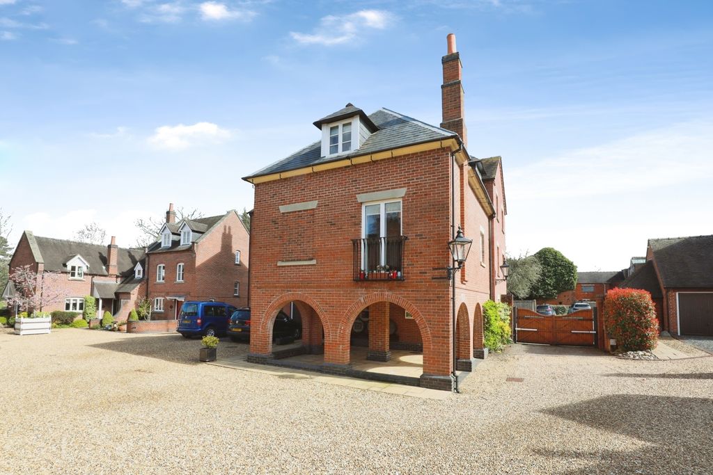 2 bed semi-detached house for saleYates Yard, High Street, Eccleshall, Stafford ST21