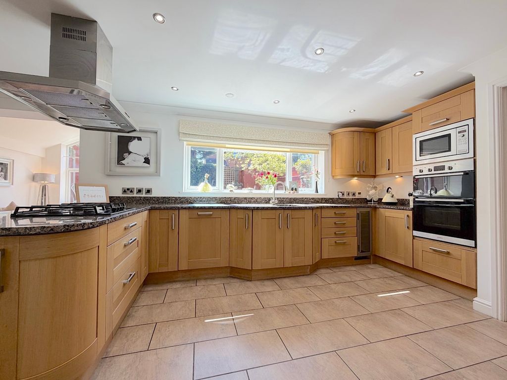 Additional image 6 of 4 bed detached house for saleButtermere Drive, Essington WV11