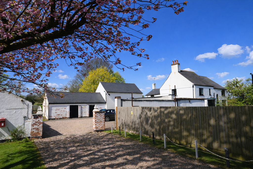 Additional image 34 of 5 bed detached house for saleRose Cottage Farm, Hinckley Road, Leicester Forest West, Leicester, Leicestershire LE9